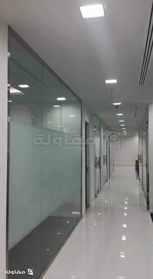 من أعمال الزجاج السكريت المراياللمقاولات العامة