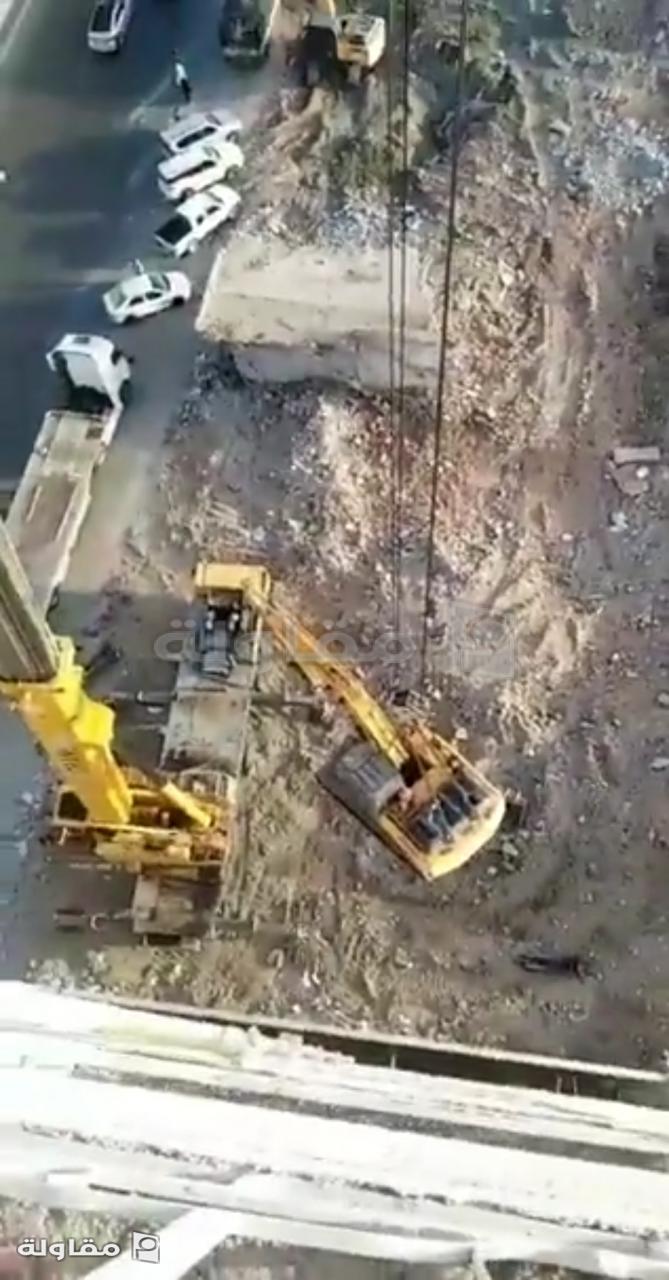 من أعمال عبد الرحمن مقاول تكسير جبال وهدم وازاله المباني