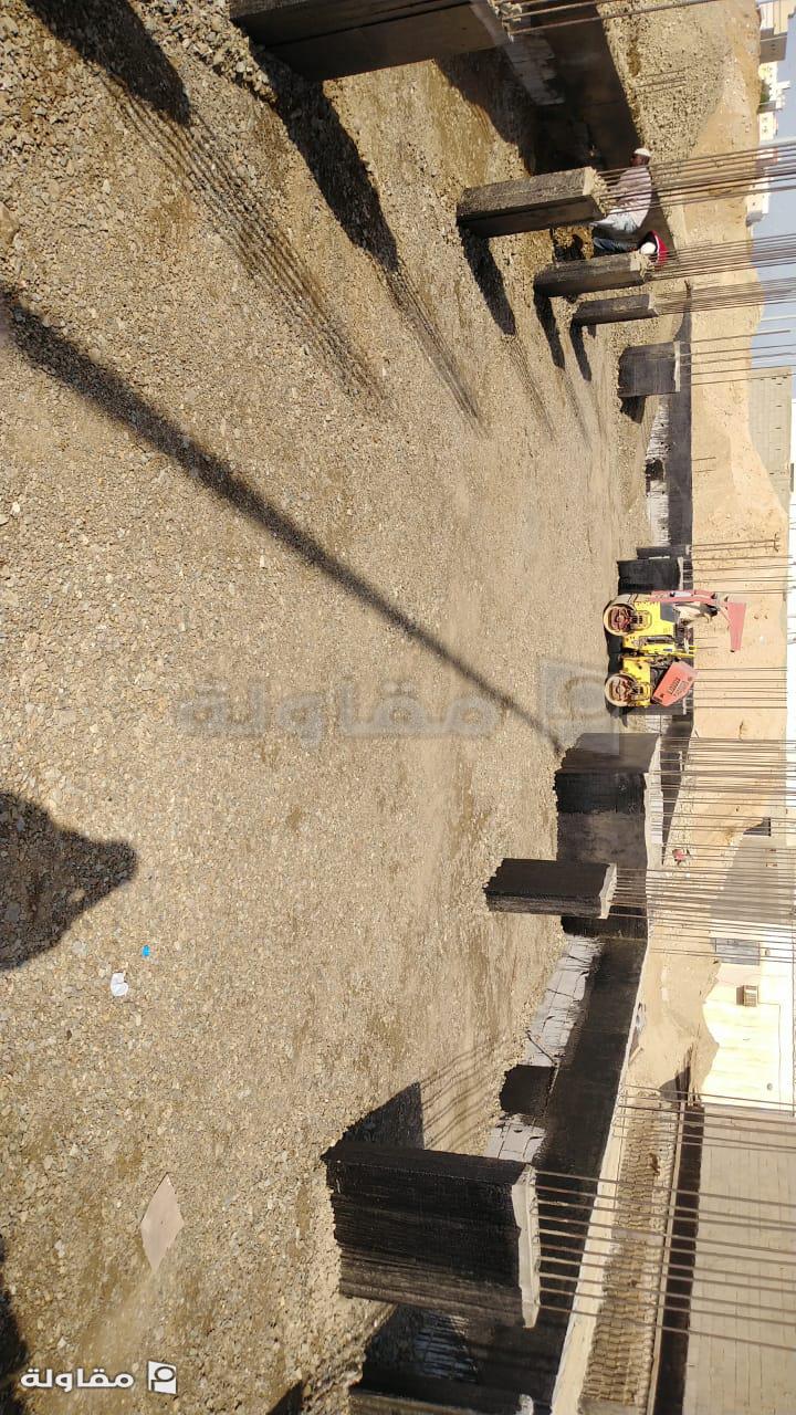 <p>اعمال الدك على طبقات</p>