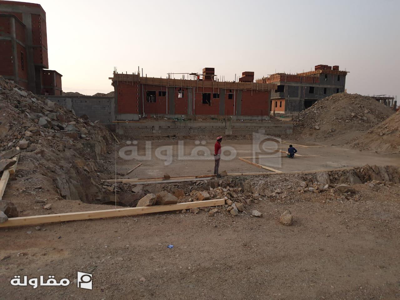 <p>اعمال صبة النظافه</p>