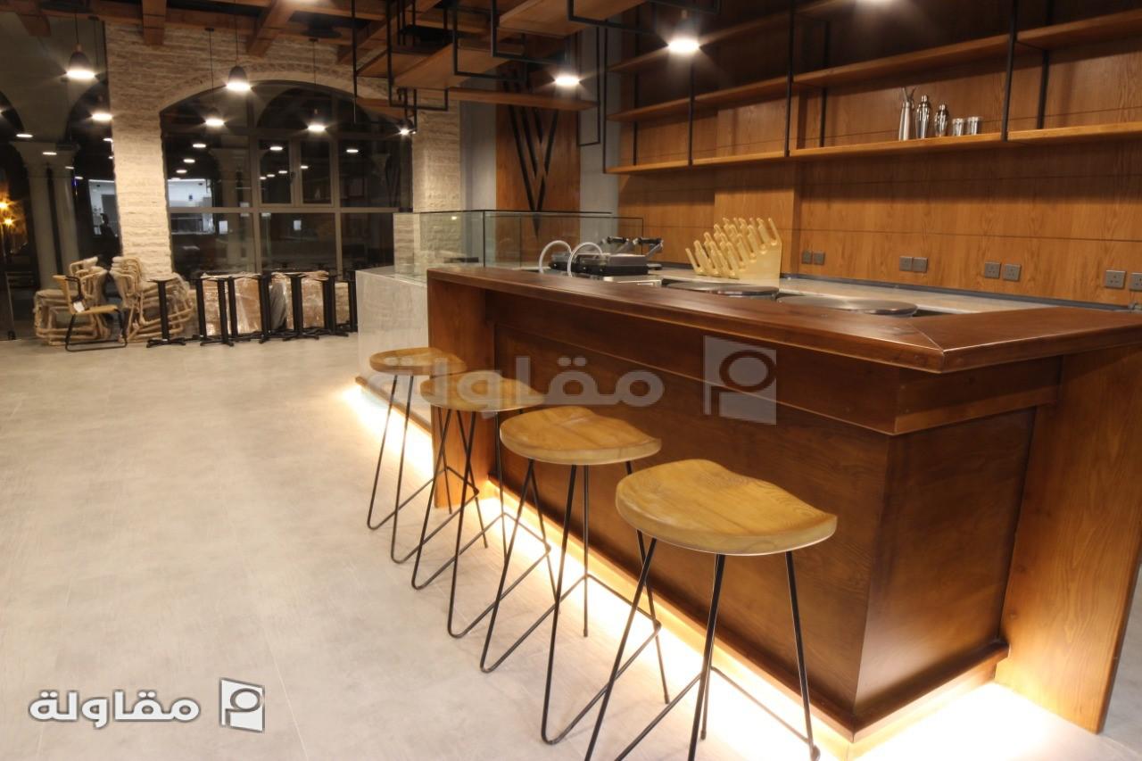 <p>بناء مطعم</p>