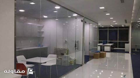 من أعمال الزجاج السكريت المراياللمقاولات العامة