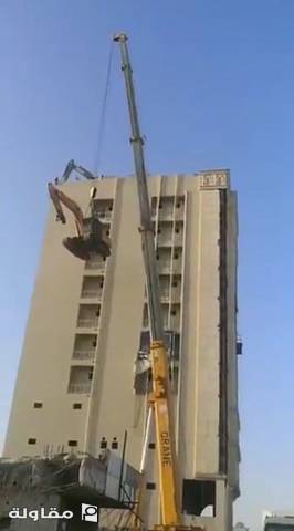 من أعمال عبد الرحمن مقاول تكسير جبال وهدم وازاله المباني