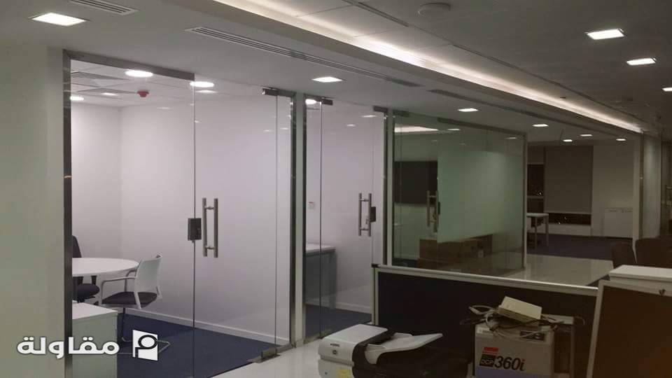 من أعمال الزجاج السكريت المراياللمقاولات العامة