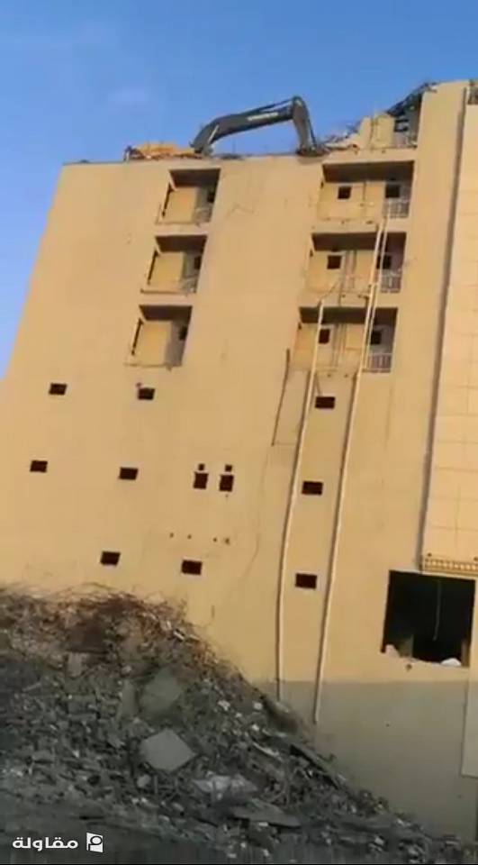 من أعمال عبد الرحمن مقاول تكسير جبال وهدم وازاله المباني