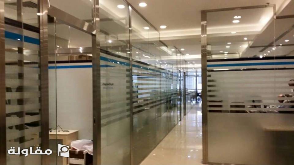من أعمال الزجاج السكريت المراياللمقاولات العامة